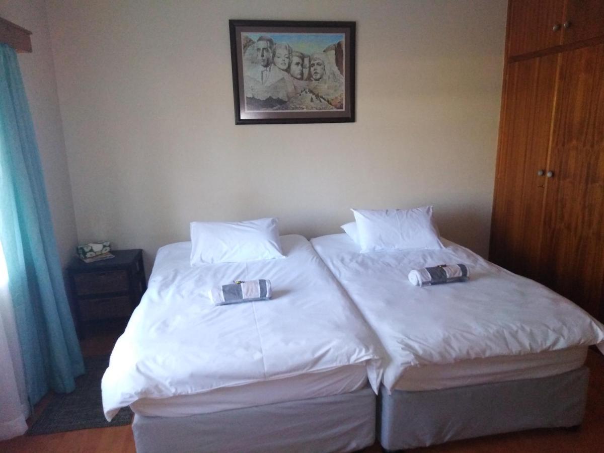 Xenia Bed & Breakfast Windhoek Exteriör bild
