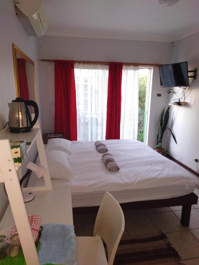 Xenia Bed & Breakfast Windhoek Exteriör bild