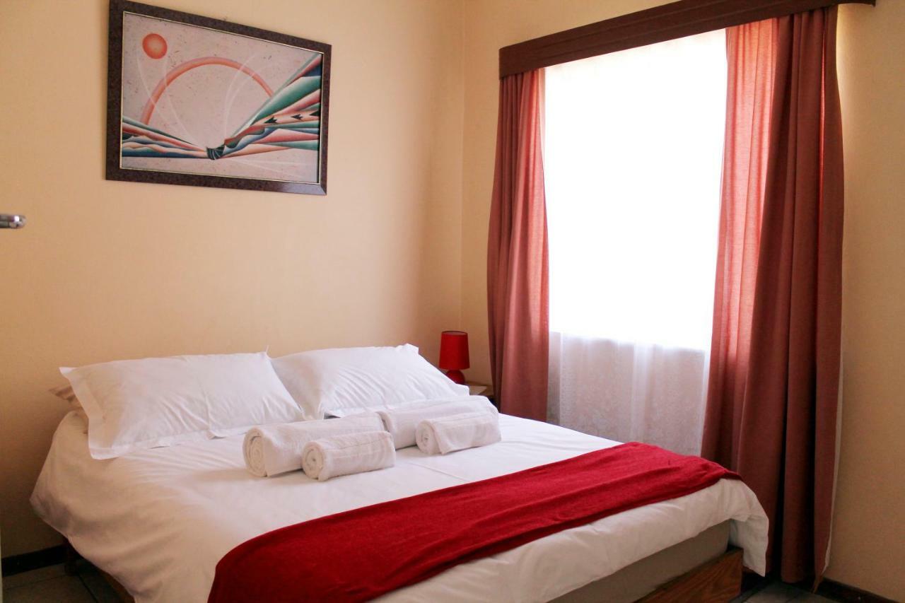 Xenia Bed & Breakfast Windhoek Exteriör bild