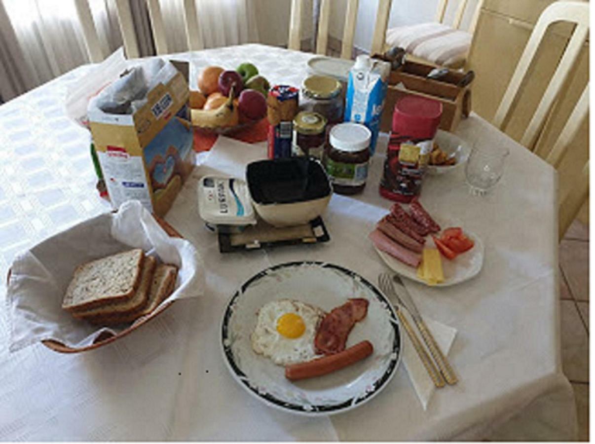 Xenia Bed & Breakfast Windhoek Exteriör bild